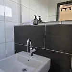 Pd23 Alte Feuerwache I Ganze I 5 Einzelbetten I 3 I 3min Cityhospital I 50m Supermarkt I Kueche I Smarttv Appartamento *