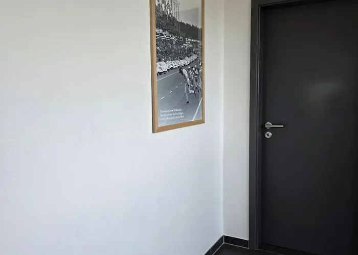 Pd23 Alte Feuerwache I Ganze I 5 Einzelbetten I 3 I 3min Cityhospital I 50m Supermarkt I Kueche I Smarttv Appartement *